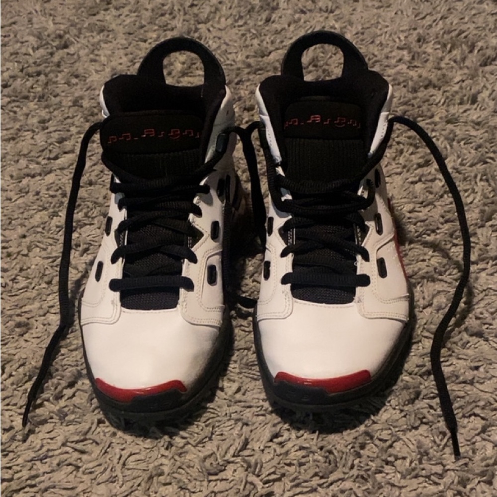 Youth Black, Red, & White Jordans| Size 6 Youth